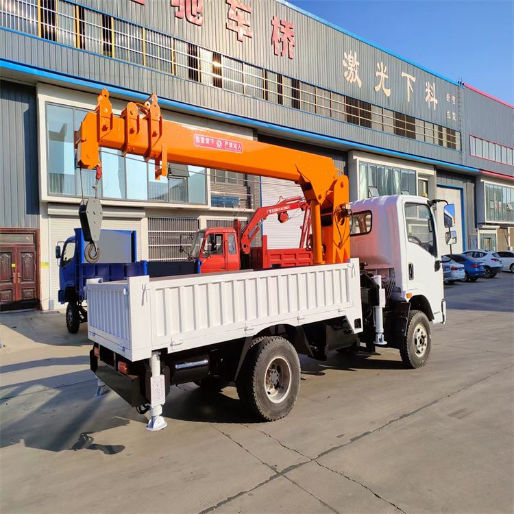 徐水区三轮随车吊定制 农用改装机自备吊中瑞长期出售